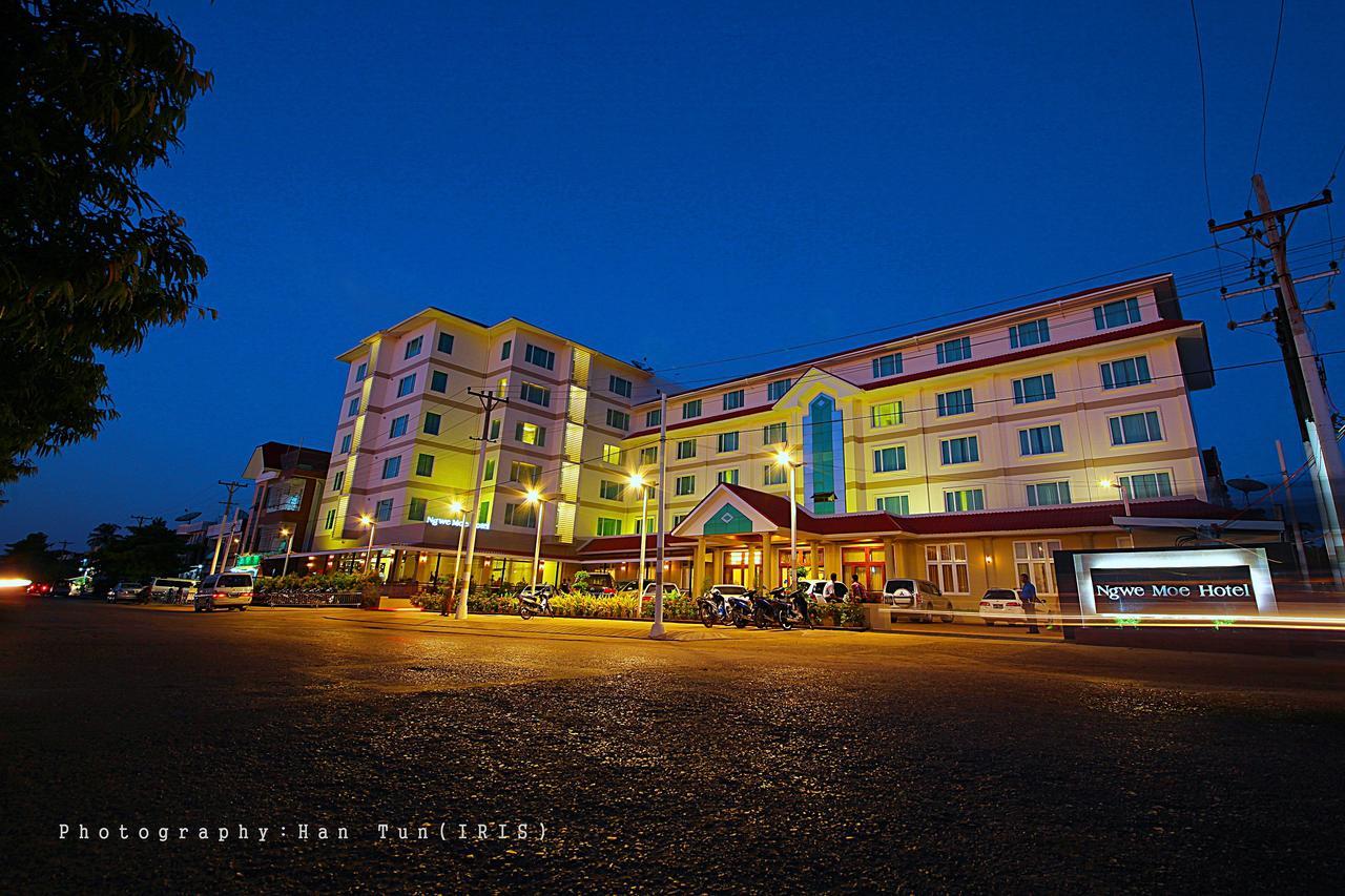 Ngwe Moe Hotel Mawlamyine Bagian luar foto