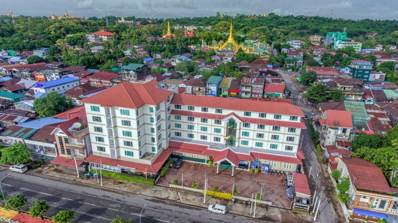 Ngwe Moe Hotel Mawlamyine Bagian luar foto